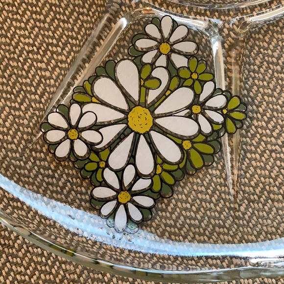 Vegetable olive relish clear green white yellow daisy platter tray round 12” EUC - Picture 2 of 5